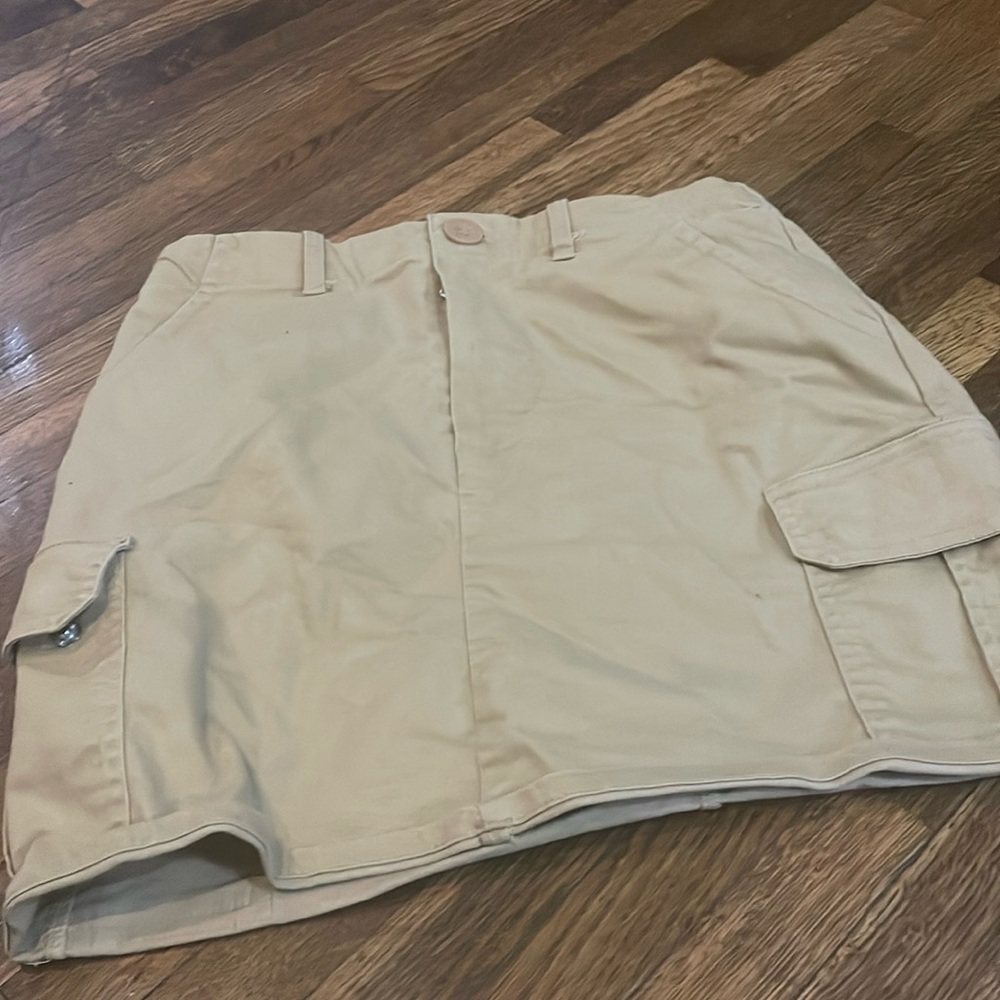 tan skirt